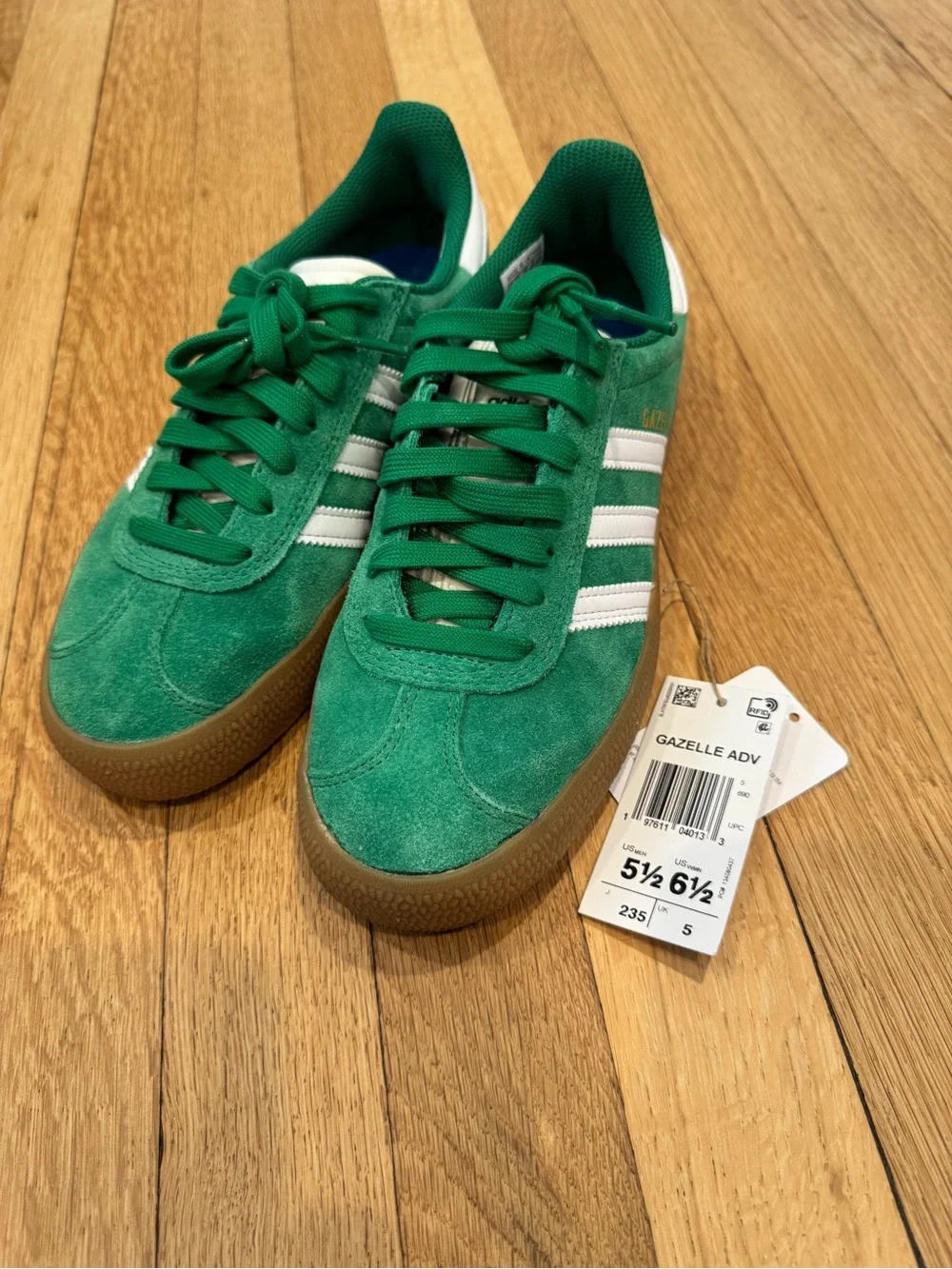Adidas Gazelle Green Suede Sneakers with White Stripes NWT NO BOX